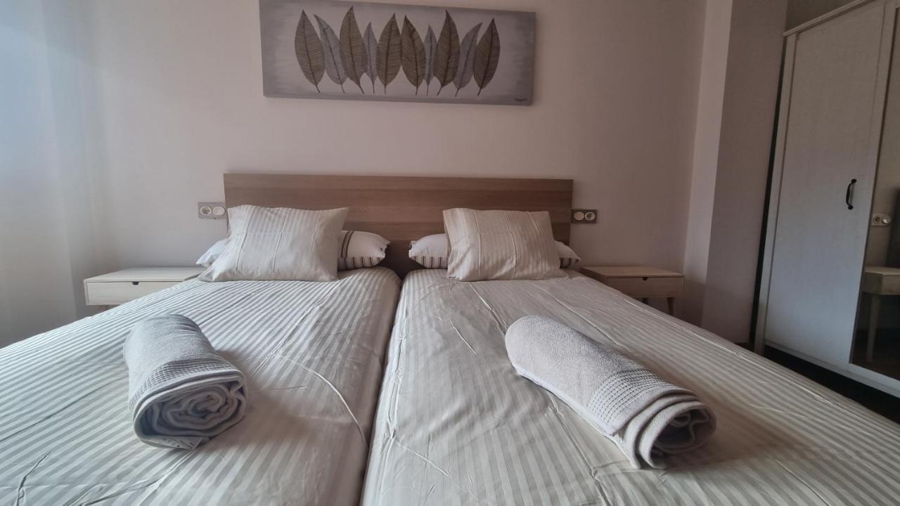 Piso Zona Hospital 6 Personas Apartment Oviedo Exterior photo
